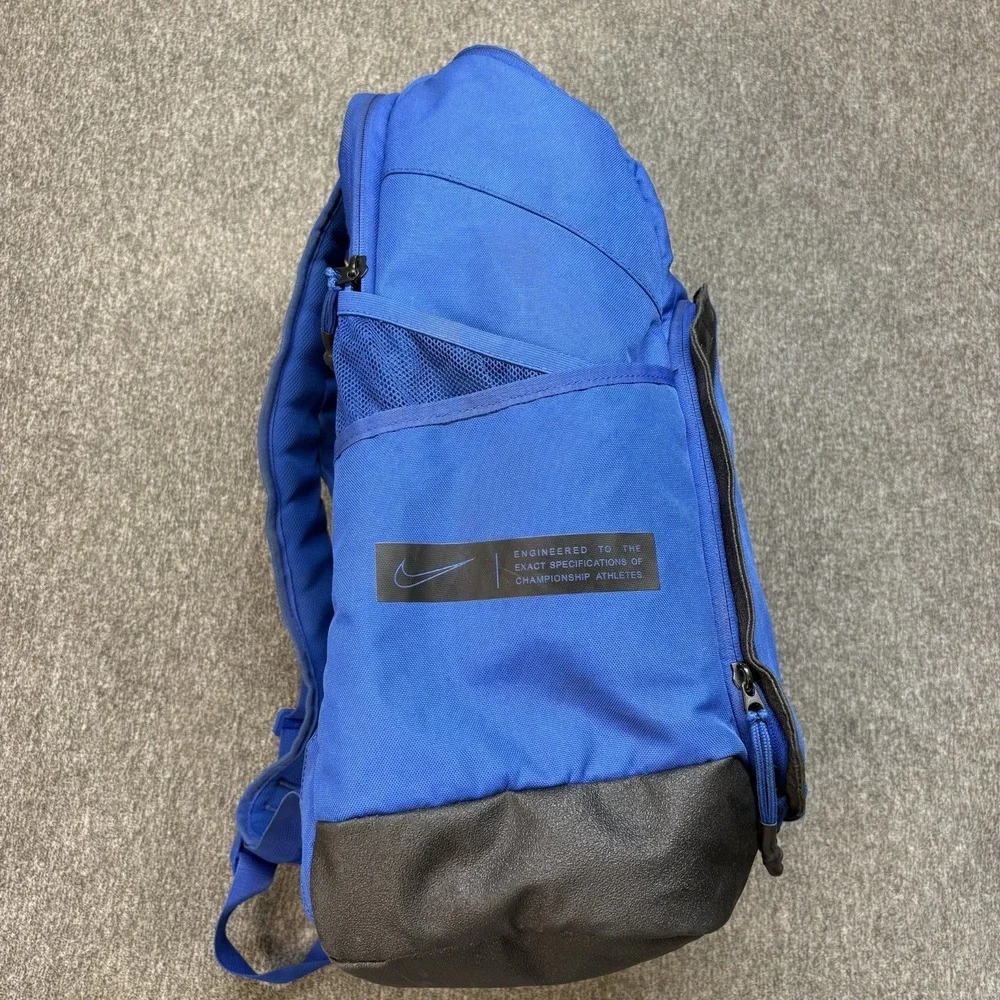 Nike excellent preowned